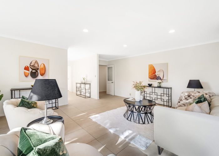  at 4 Seneca Court, Golflands, Manukau City, Auckland