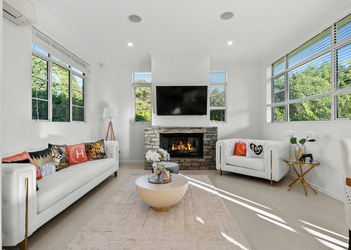  at 16 Michael Bosher Way, Flat Bush, Manukau City, Auckland