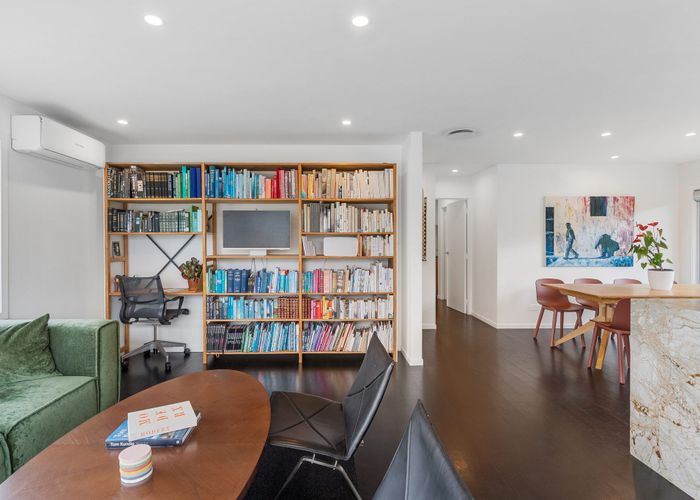  at 2/97 Takutai Avenue, Half Moon Bay, Manukau City, Auckland