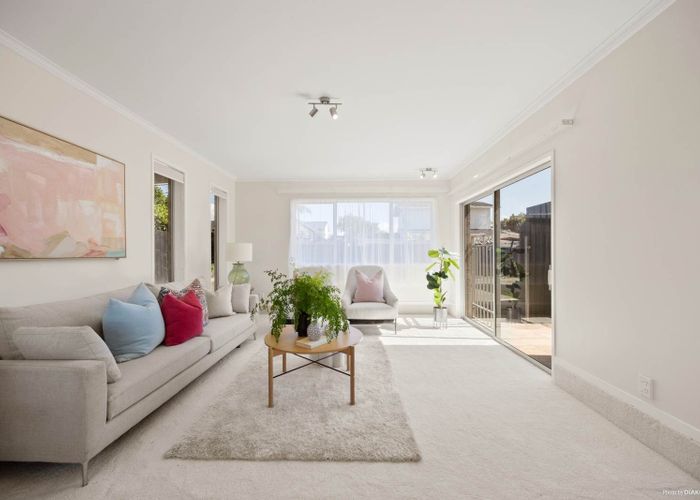  at 1/35 Vivian Wilson Drive, Eastern Beach, Manukau City, Auckland