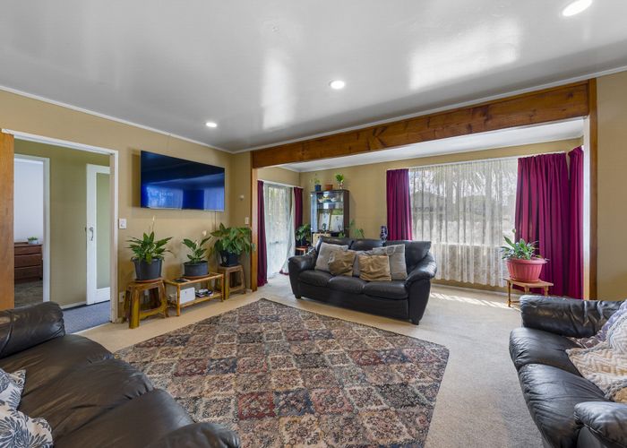  at 33 Hyperion Drive, Randwick Park, Manukau City, Auckland