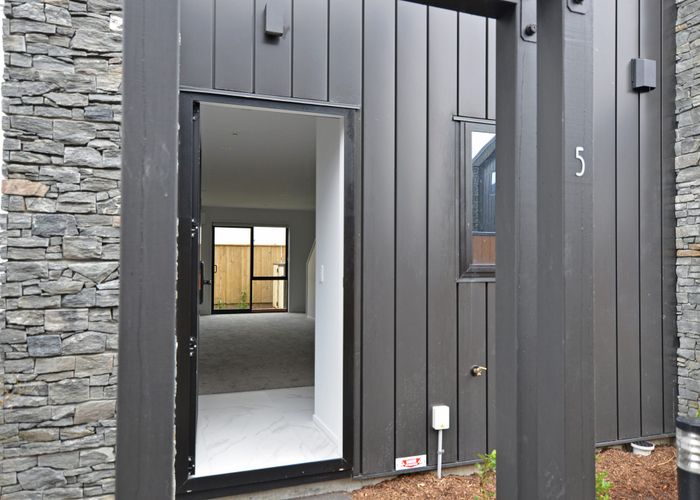  at 7/5 Milne Crescent, Taita, Lower Hutt, Wellington