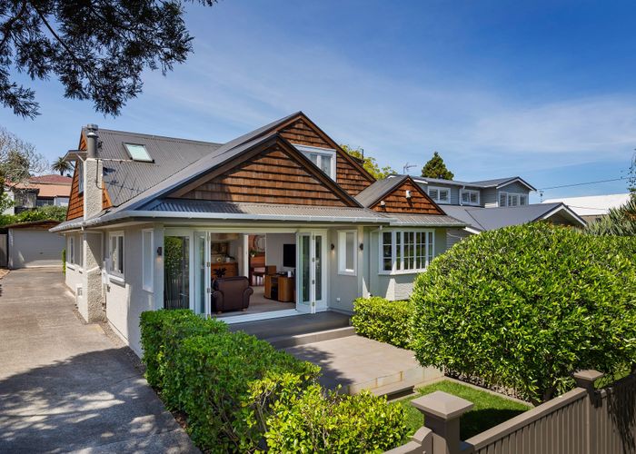  at 27 Grande Avenue, Mount Albert, Auckland