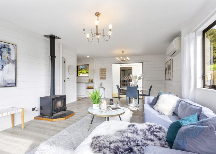  at 17 Causeway Road, Surfdale, Waiheke Island