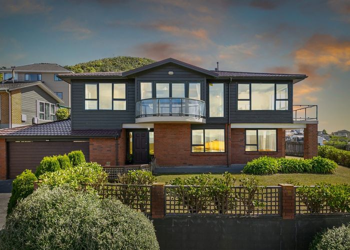  at 2 Sirsi Terrace, Broadmeadows, Wellington