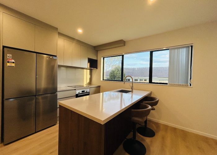  at 112B Eversleigh Road, Belmont, Auckland