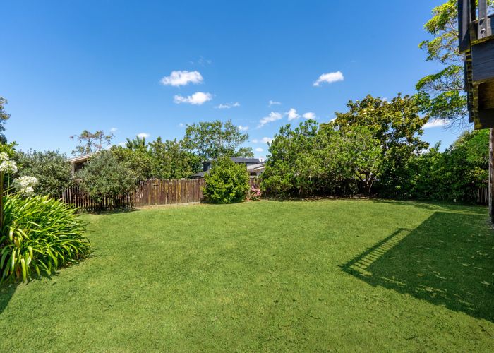  at 44 Mirrabooka Avenue, Botany Downs, Manukau City, Auckland