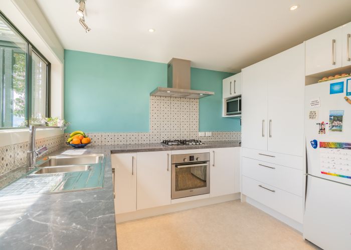  at 22 Jane Street, Macandrew Bay, Dunedin