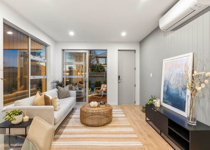  at 3A  Trafalgar Road, Milford, North Shore City, Auckland