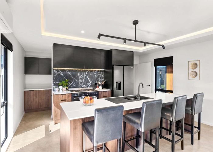  at 15 Evelyn Crescent, Marshland, Christchurch