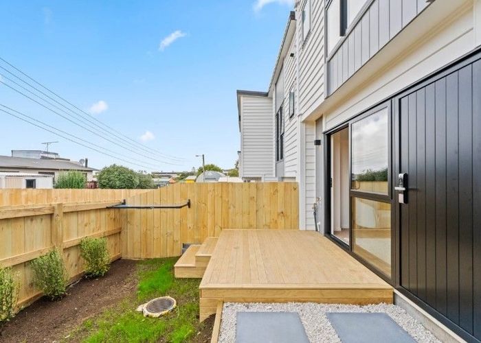  at 6/12 Hamlin Road, Mount Wellington, Auckland City, Auckland