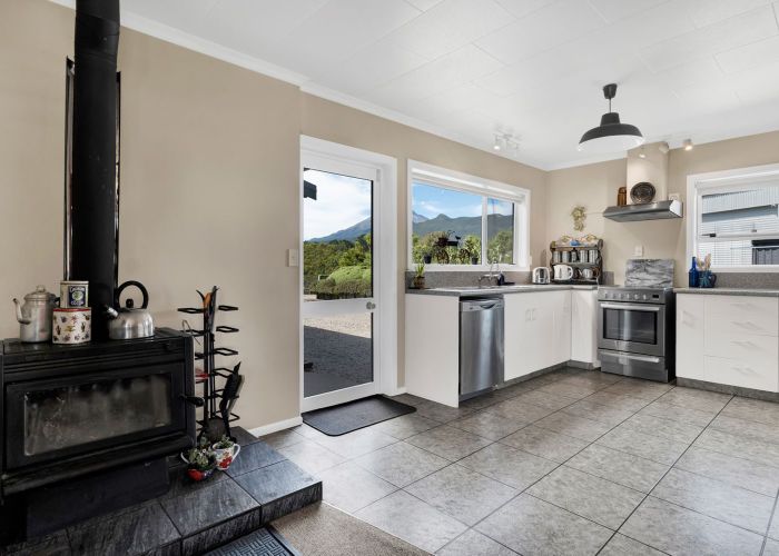  at 1593 Mangorei Road, Mangorei, New Plymouth