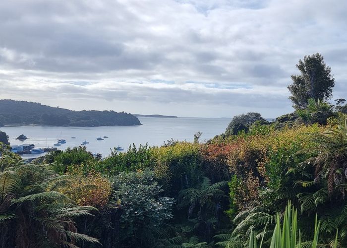  at 35 Excelsior Road, Halfmoon Bay / Oban, Stewart Island