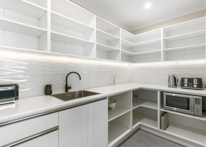  at 89 Queen Charlotte Drive, Aotea, Porirua
