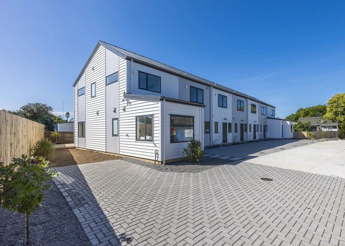  at 5/8 Blanes Road, Weymouth, Manukau City, Auckland