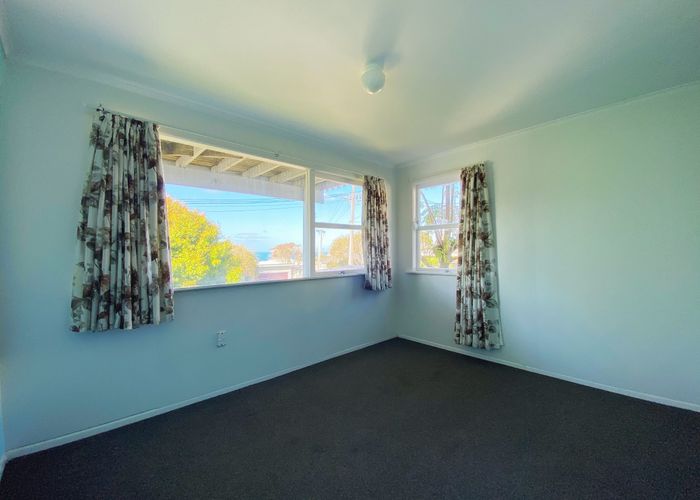  at 1/28 Rangitoto Terrace, Milford, North Shore City, Auckland