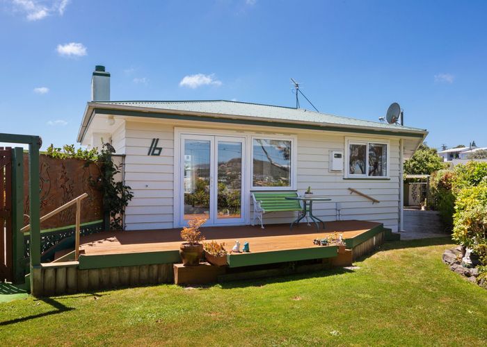  at 16 Mana View Road, Paremata, Porirua, Wellington