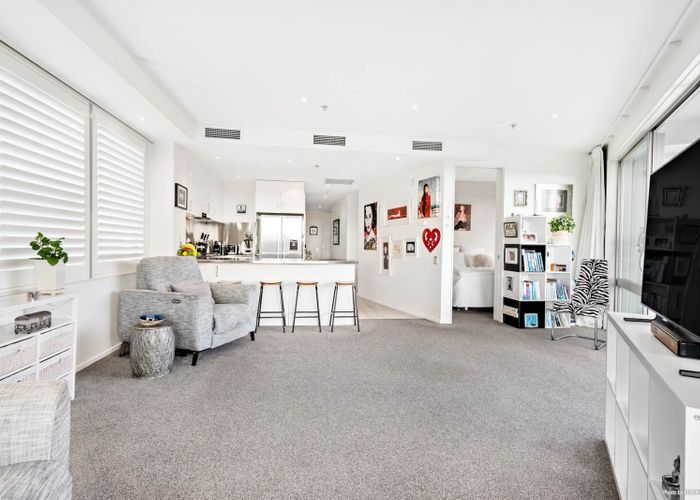  at 305/88 The Strand, Auckland Central