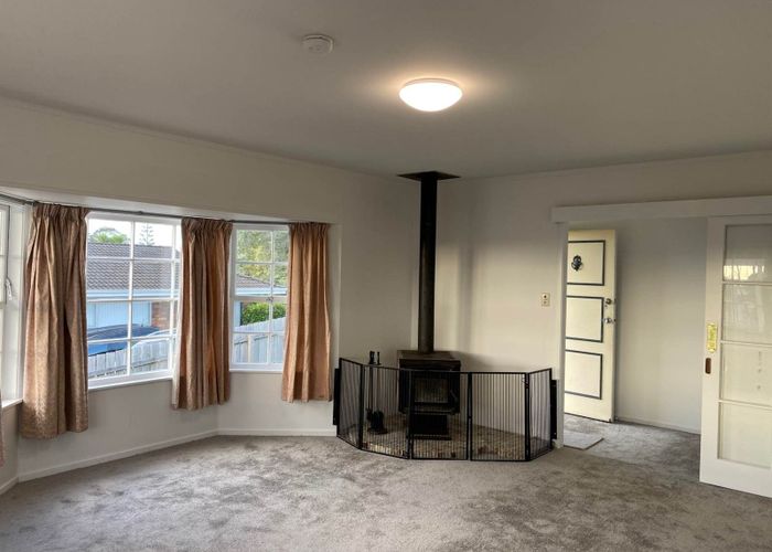  at 12 Fitzwater Place, Henderson, Waitakere City, Auckland