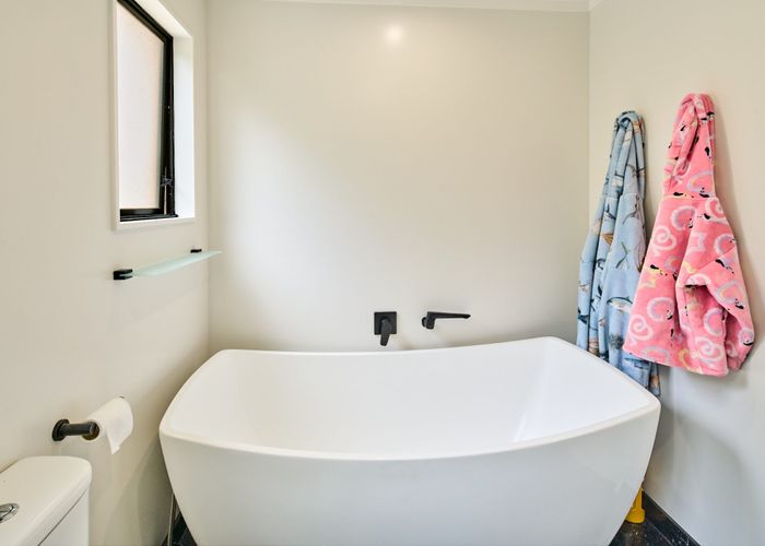  at 7b Gray Ave, Paraparaumu, Kapiti Coast, Wellington