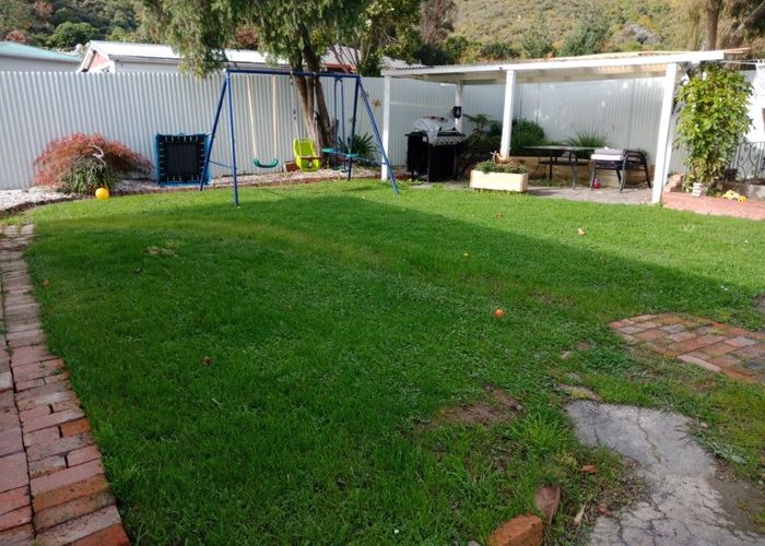  at 5 Prestige Place, Maoribank, Upper Hutt, Wellington