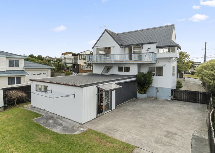  at 243 Royal Road, Massey, Auckland