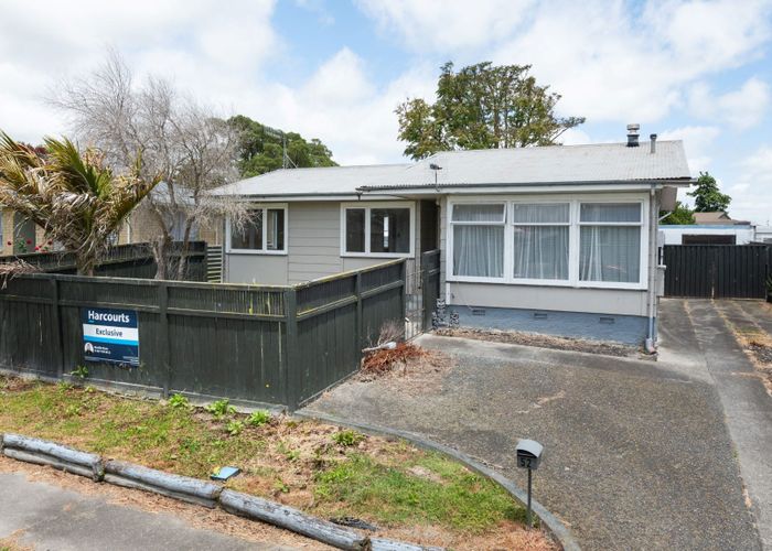  at 52 Halswell Crescent, Westbrook, Palmerston North