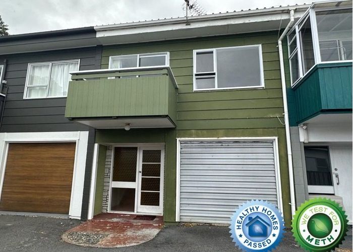  at 4/20 Bay Drive, Titahi Bay, Porirua