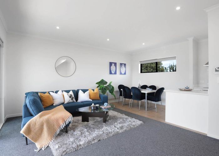  at 7/5 Peachgrove Road, Te Atatu Peninsula, Waitakere City, Auckland