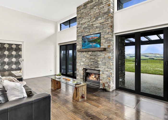  at 220 Taieri Peak Road, Meadowbank, Palmerston