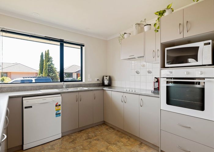  at 15 Kendall View, Stoke, Nelson