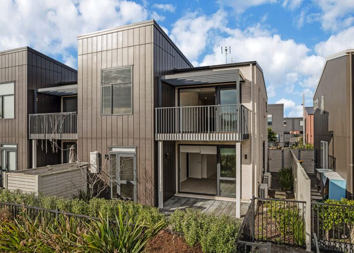  at 46 Whimbrel Road, Flat Bush, Manukau City, Auckland