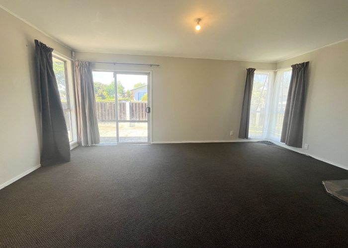  at 3 Adel Place, Weymouth, Manukau City, Auckland