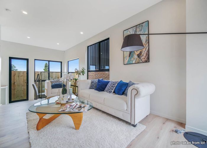  at 3/19 Kotahi Road, Mount Wellington, Auckland