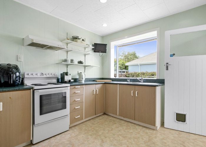  at 23 Taupaki Road, Henderson