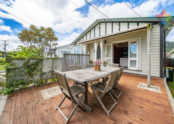  at 40 Awamutu Grove, Waiwhetu, Lower Hutt