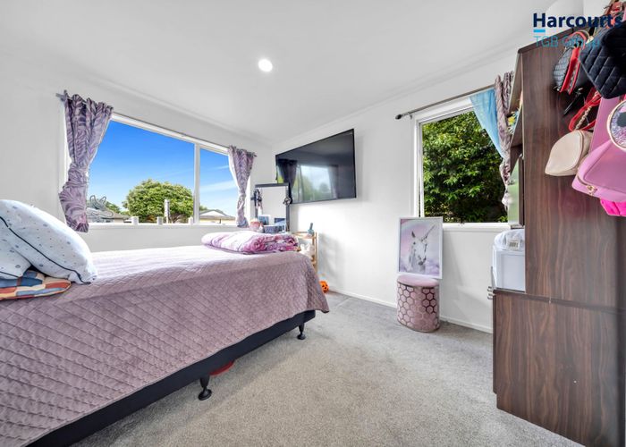  at 1 Gibbons Road, Weymouth, Auckland