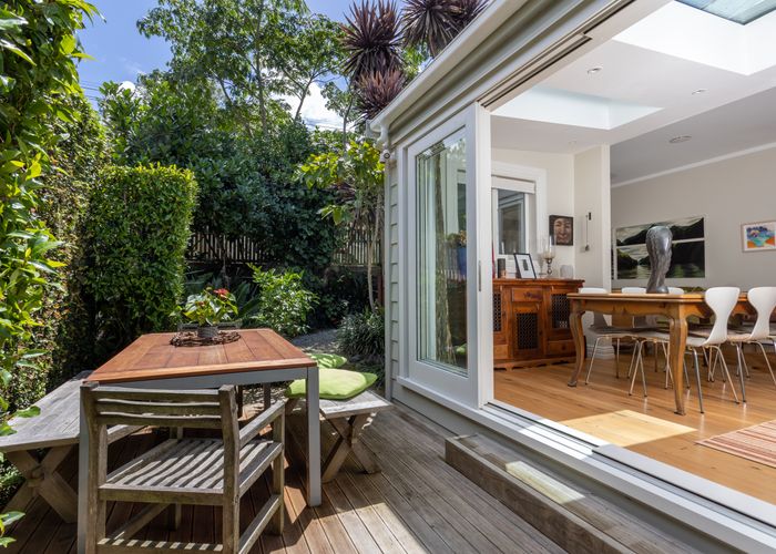  at 11 Potatau Street, Grey Lynn, Auckland