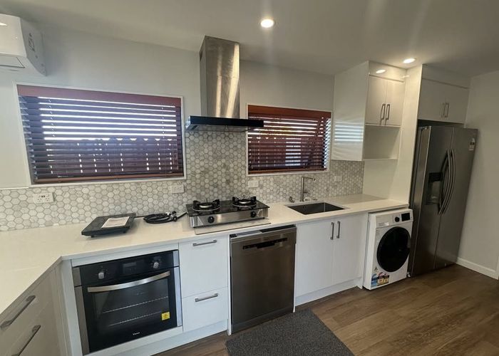  at 33b Broadhurst Road, Flat Bush, Manukau City, Auckland