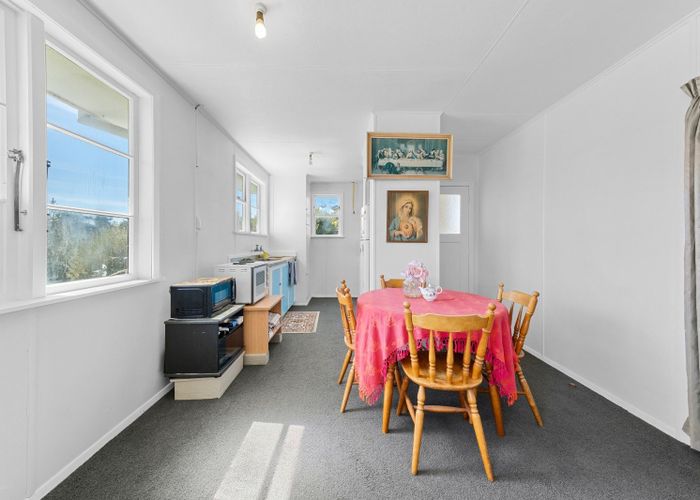  at 66 Banks Street, Marfell, New Plymouth