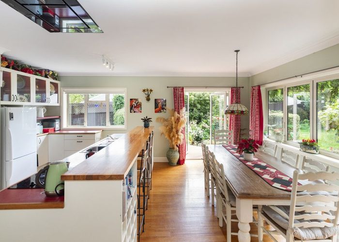  at 1 Sunvale Terrace, Cashmere, Christchurch City, Canterbury