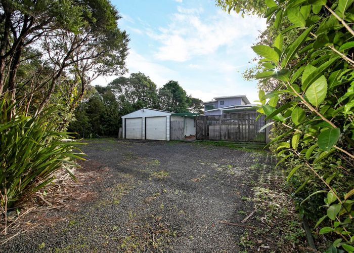  at 1 Te Ahuahu Road, Piha, Piha