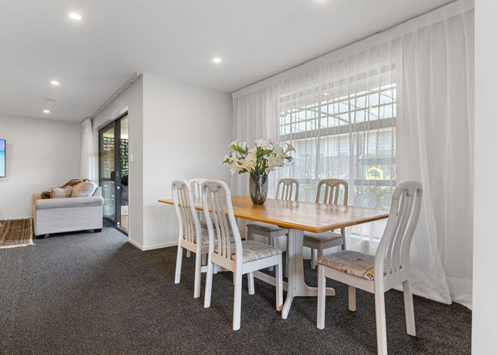  at 80 Penetaka Heights, Pyes Pa, Tauranga, Bay Of Plenty