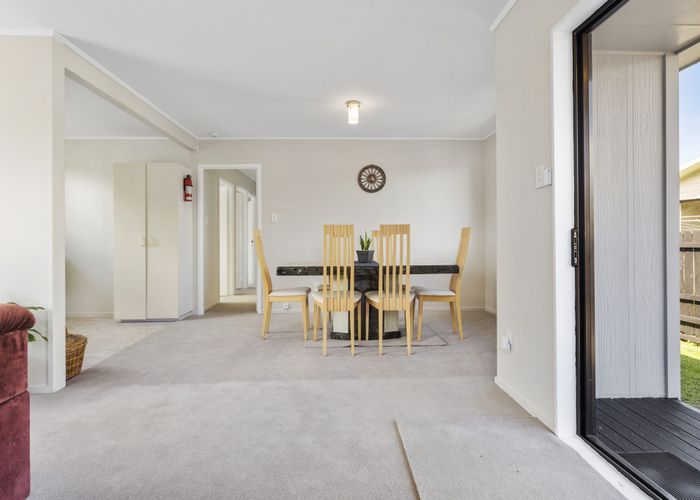  at 2/26 Karepo Crescent, Ranui, Waitakere City, Auckland