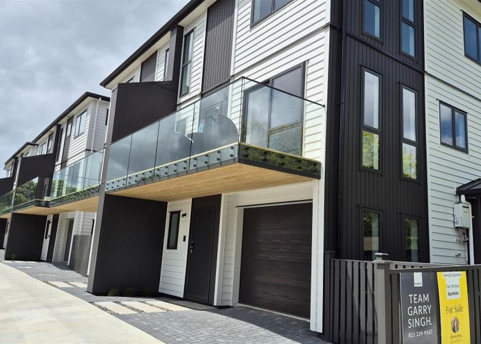  at 7 Woolfield Road, Papatoetoe, Manukau City, Auckland