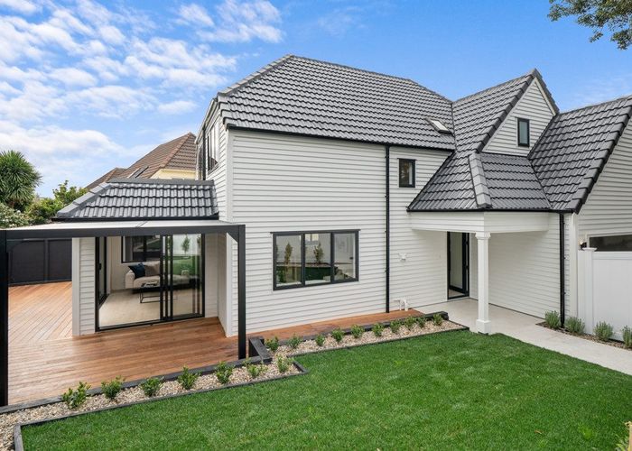  at 1/142 Riddell Road, Glendowie, Auckland City, Auckland