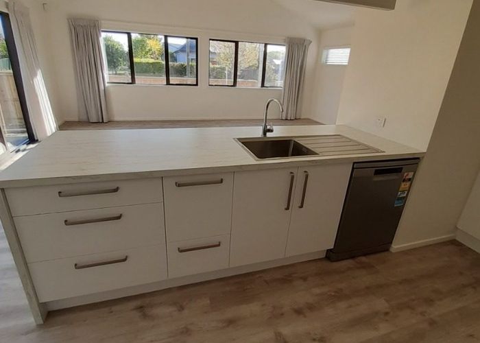  at 92 Sullivan Ave, Woolston, Christchurch City, Canterbury