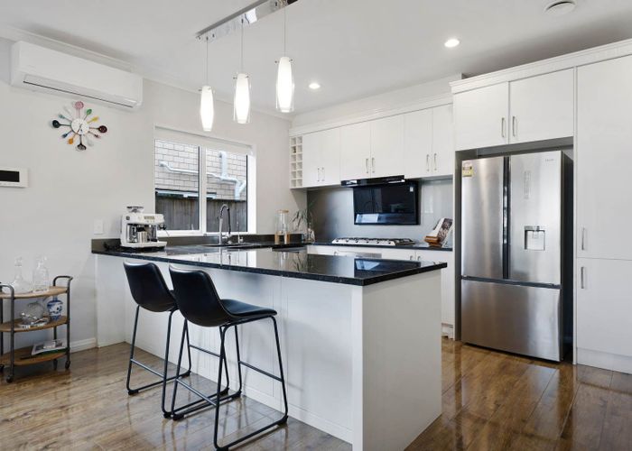  at 73 Castlederg Drive, Flat Bush, Manukau City, Auckland