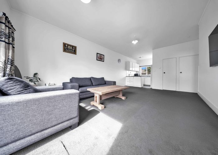 at 1/52 Marr Road, Manurewa, Auckland