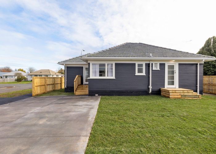  at 1/1 Williams Place, Fairfield, Hamilton